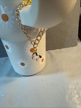 Hand Crafted Gold-tone Daisy Charm Bracelet with White and Orange Accents